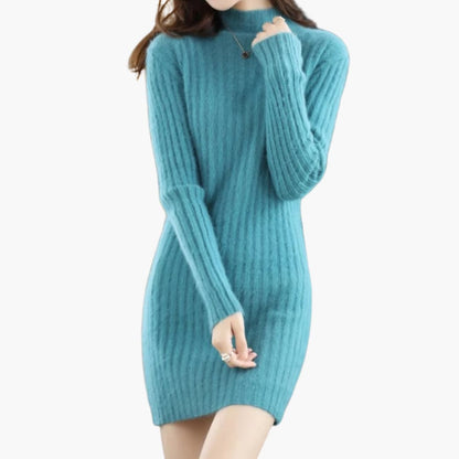 Chic Sleeveless Midi Dress with Fitted Waist