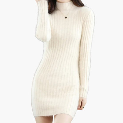 Chic Sleeveless Midi Dress with Fitted Waist