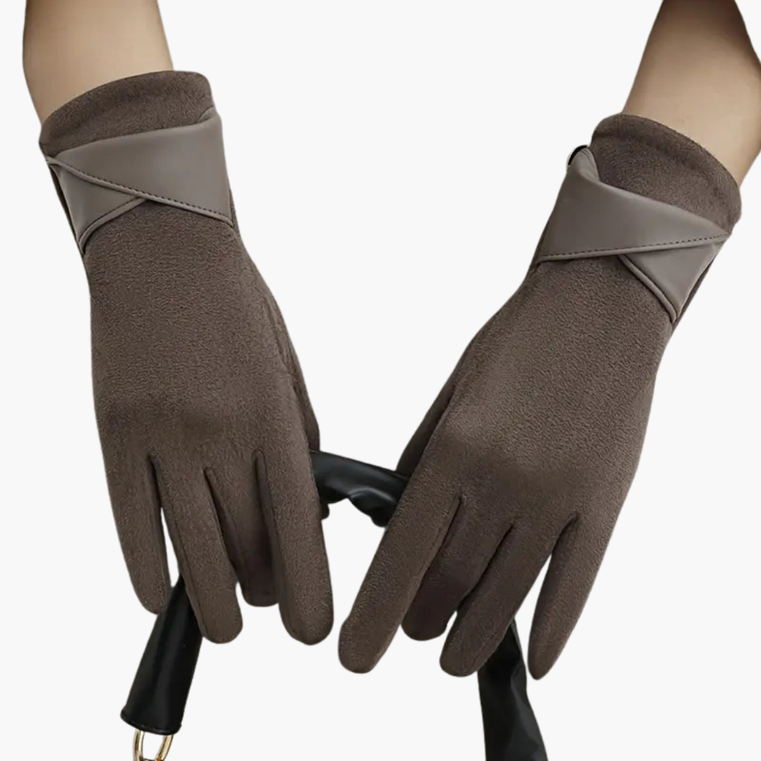Warm Women's Insulated Snow Gloves with Grip