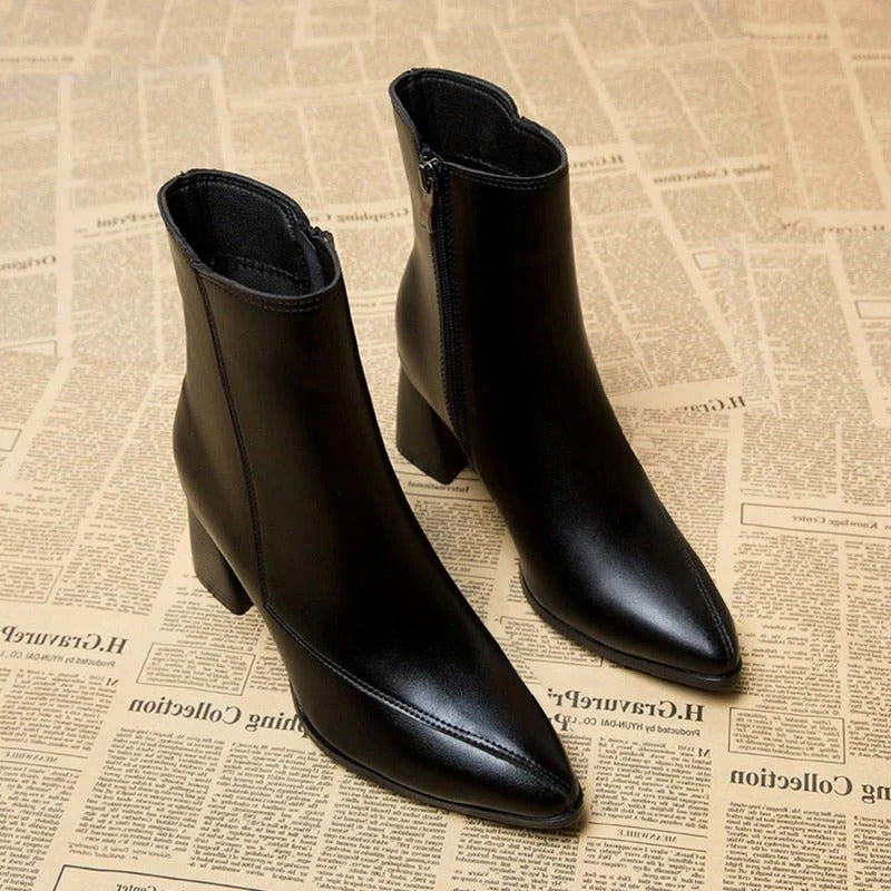 Ladies Ankle Leather Boots - Pexav