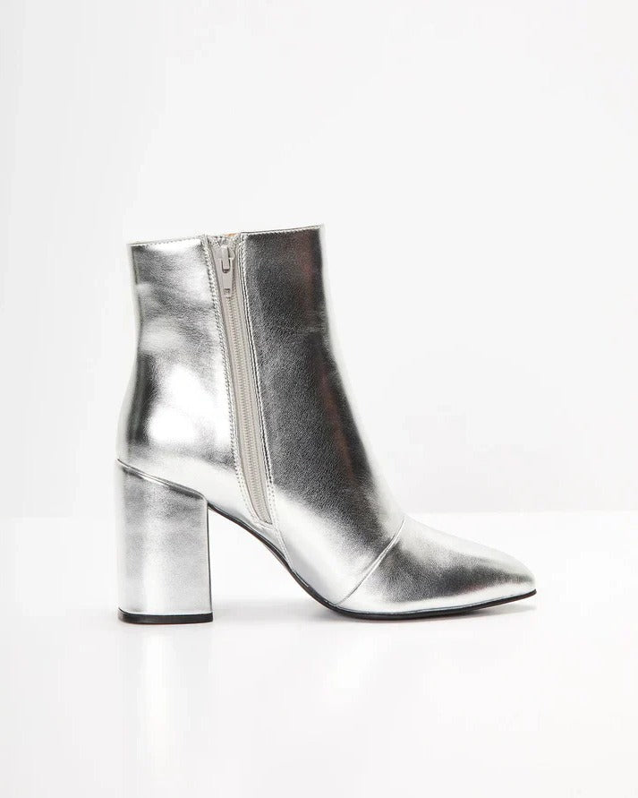 Fashionable Women's Ankle Boots