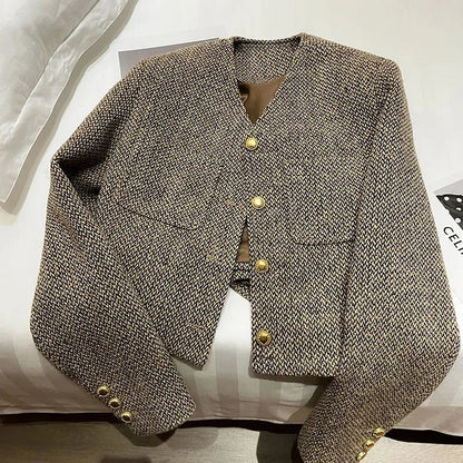 Elegant Ladies Tailored Jacket with Metallic Buttons