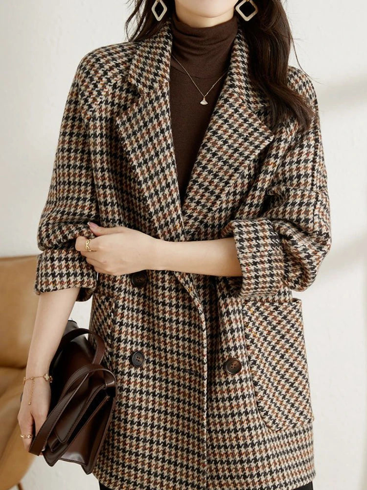 Classic Plaid Ladies Jacket - Trendy Autumn Coat