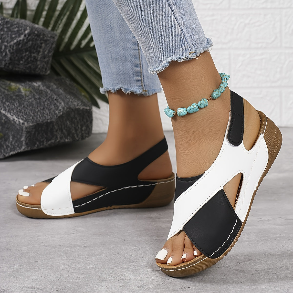 Stylish Ladies Summer Sandals for Everyday Wear