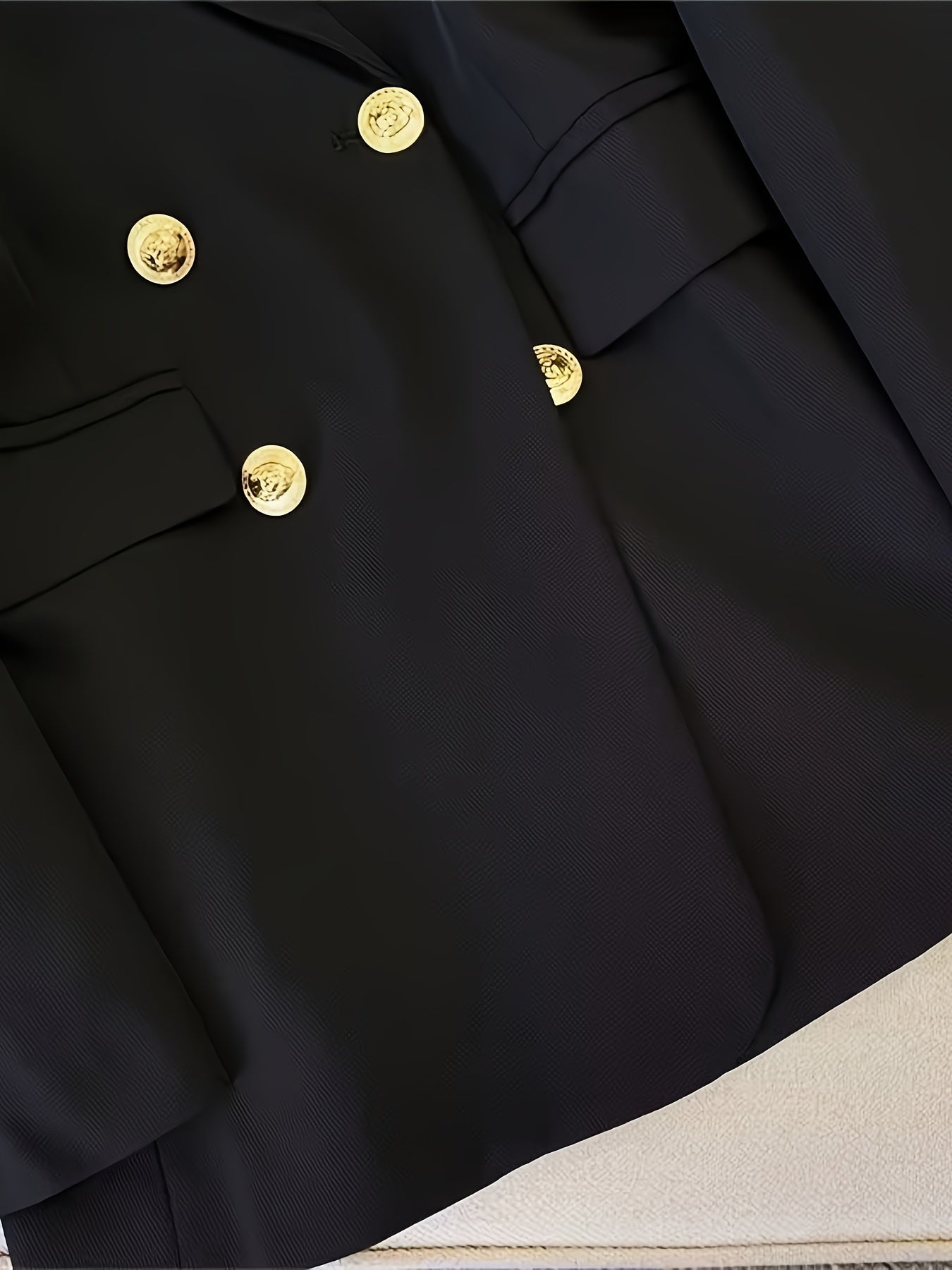 Classic Fit Women's Blazer for Any Occasion
