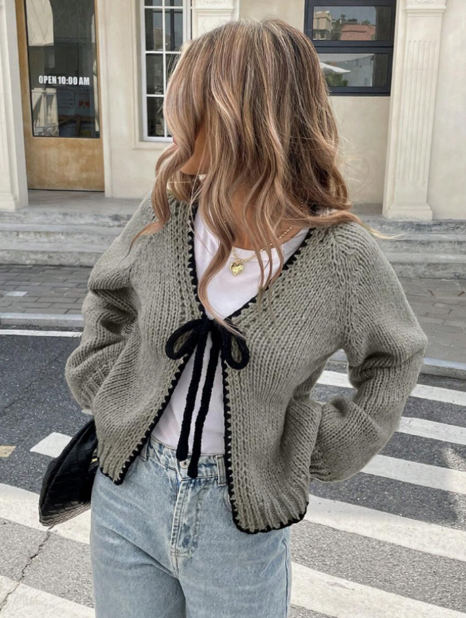 Comfy Short Knit Cardigan for Daily Wear