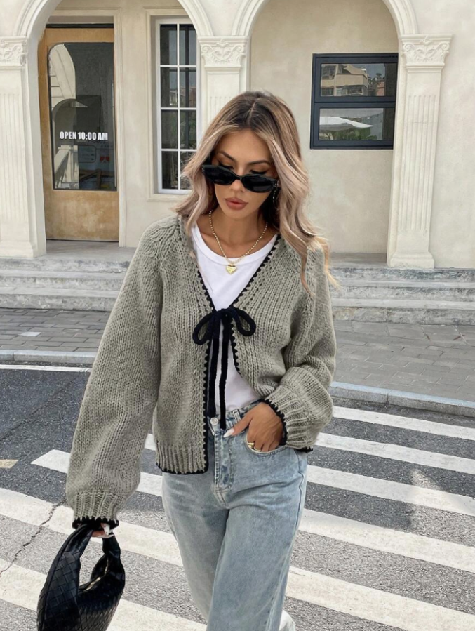 Comfy Short Knit Cardigan for Daily Wear