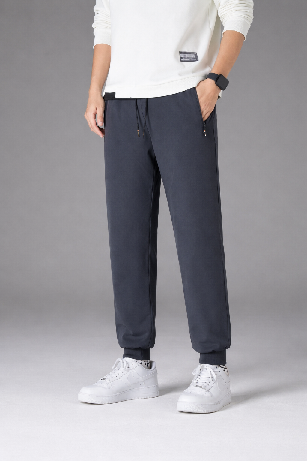 Warm Water-Resistant Jog Pants with Elastic Waistband - Nocini