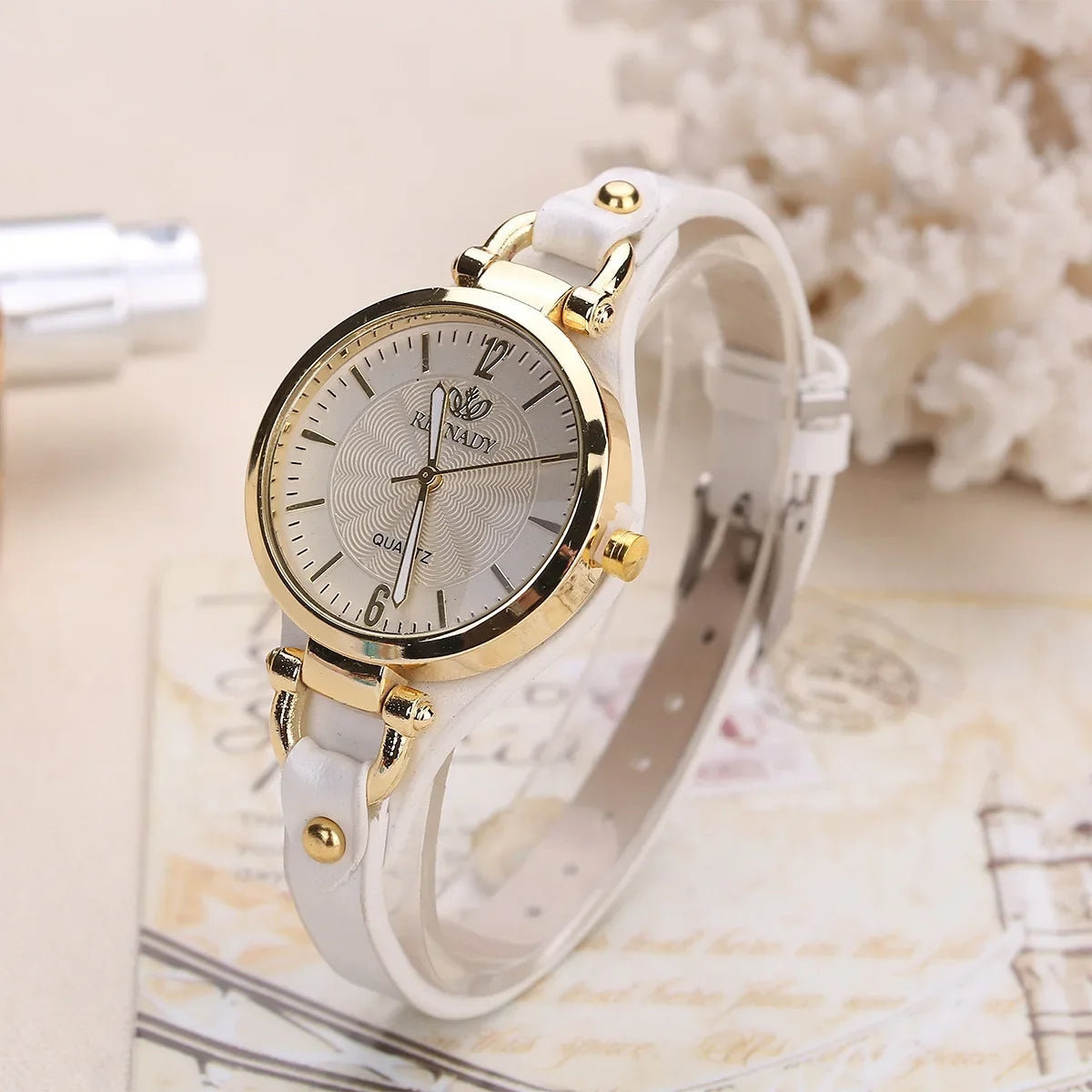Classic Round Face Adjustable Wristwatch