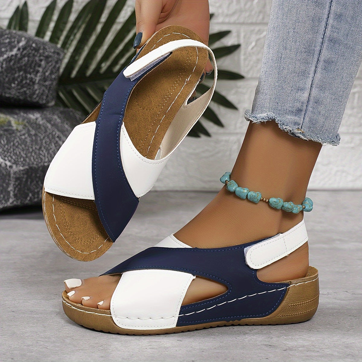 Fashionable Block Heel Slingback Sandals