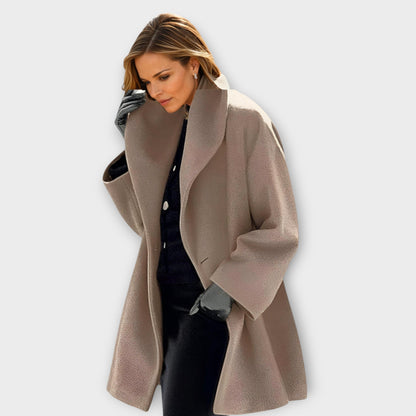 Warm Oversized Wool Coat with Wide Collar