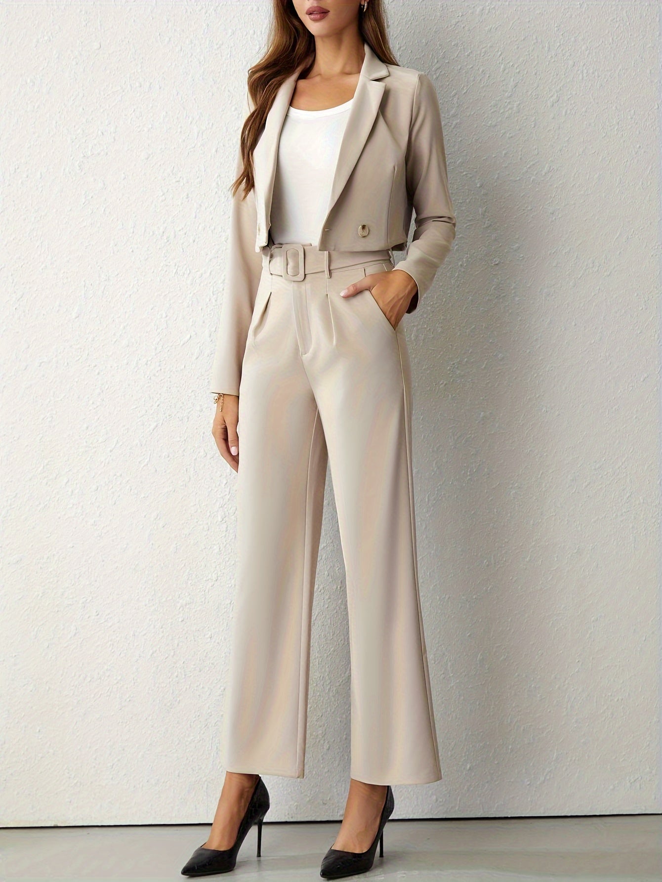 Chic Women's 2 Piece Short Suit Set - Olytrend