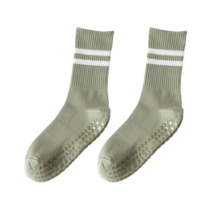 Anti-slip Mid-Tube Sports Socks for Fitness and Yoga - GripFit-Green-Nora Luxe