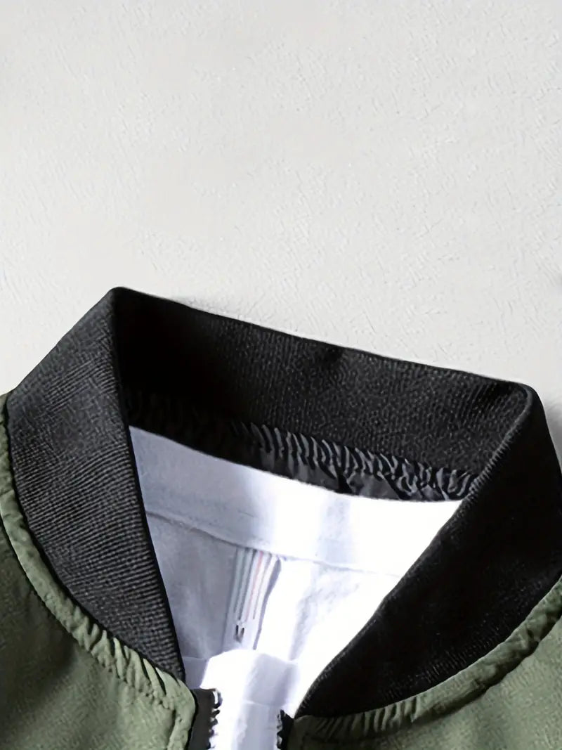 Fashionable Mens Lightweight Coat