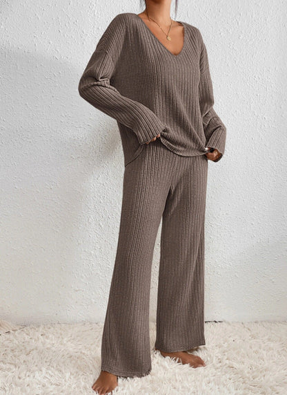 Soft Knit 2-Piece Clothing Set