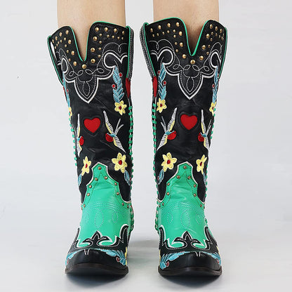 Fashionable Ladies Embroidered Western Boots