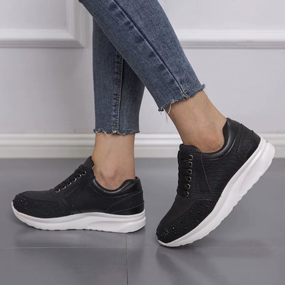 Trendy Women's Sneakers with Chunky Snakeskin Sole