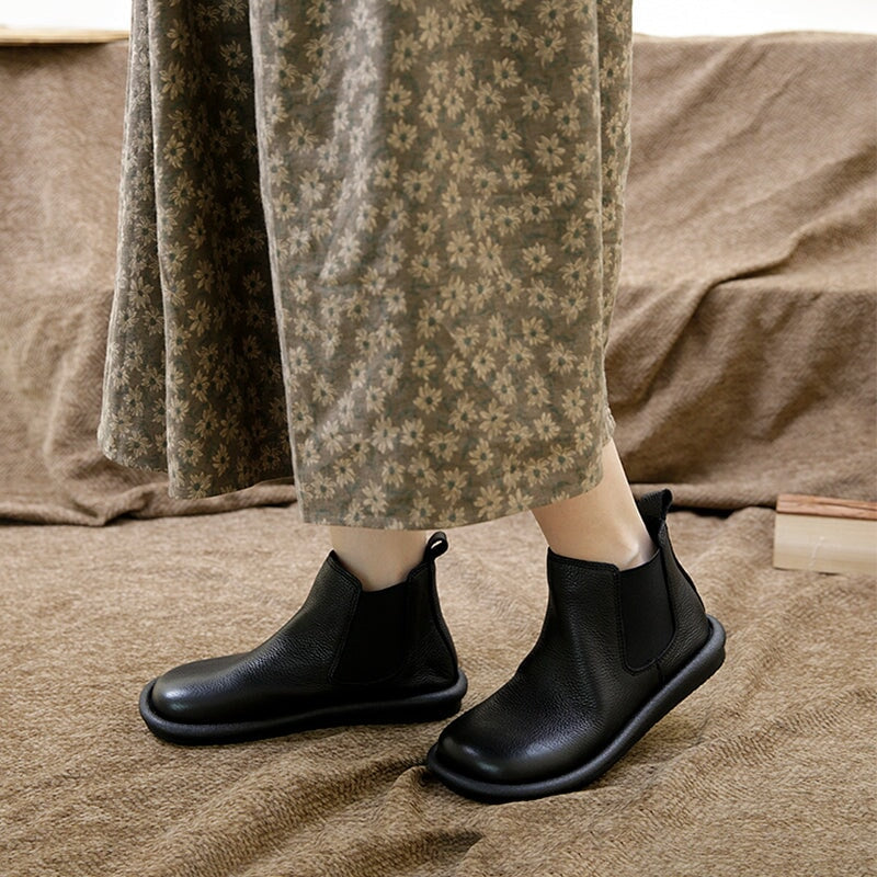 Easy Slip-On Ankle Boots - Classic Comfortable Style - Olytrend