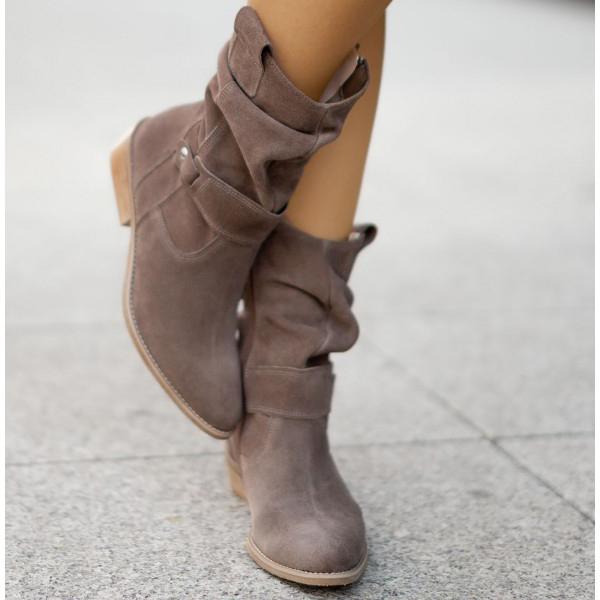 Stylish Women's Ankle Boots with Zip Detail