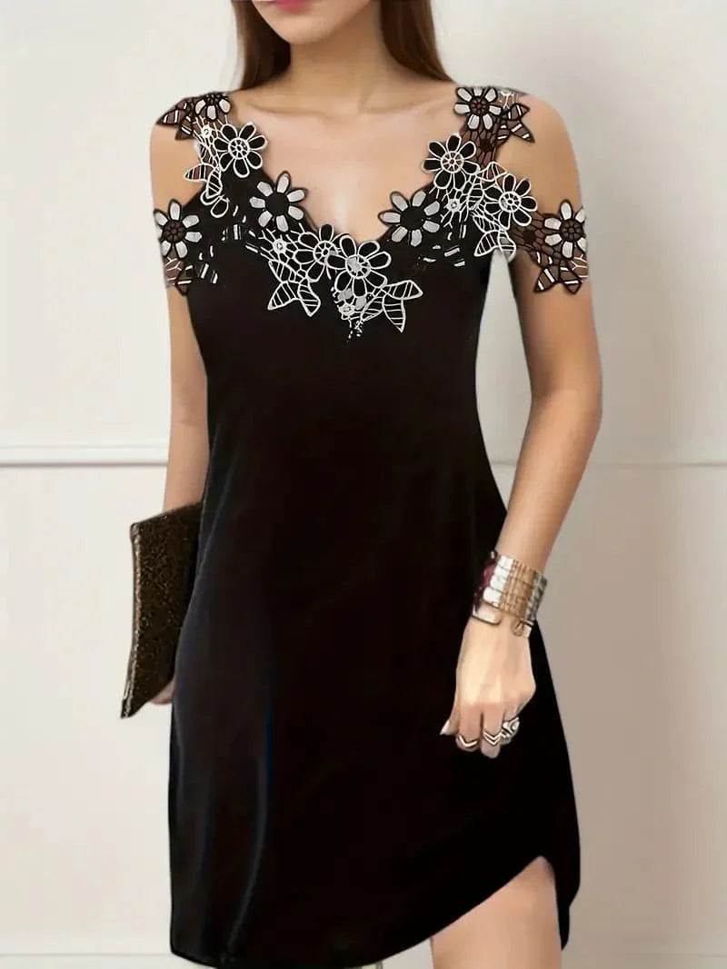 Chic V-Neck Lace Short Dress