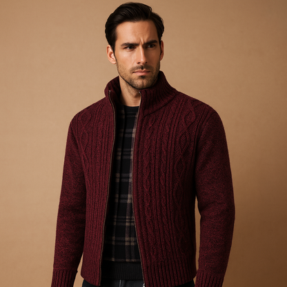 Men’s cable-knit sweater with a soft check-lined interior, designed for warmth and versatile outfits during autumn and winter.