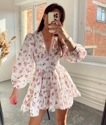 Casual Fit V-Neck Mini Dress for Women - Olytrend