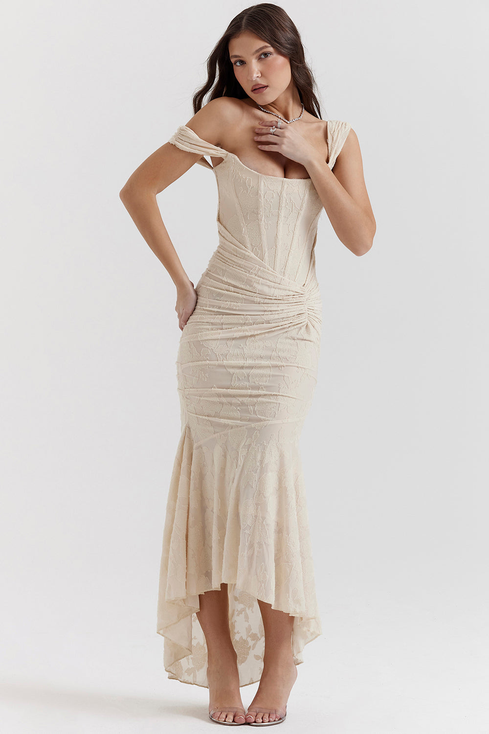 Elegant Long Sleeveless Lace Evening Dress