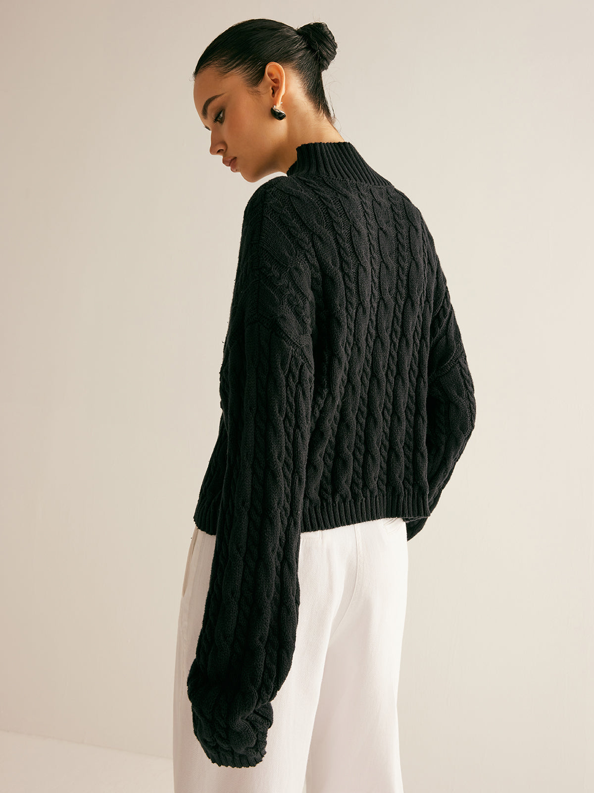 Soft Round Neck Casual Knit Shirt