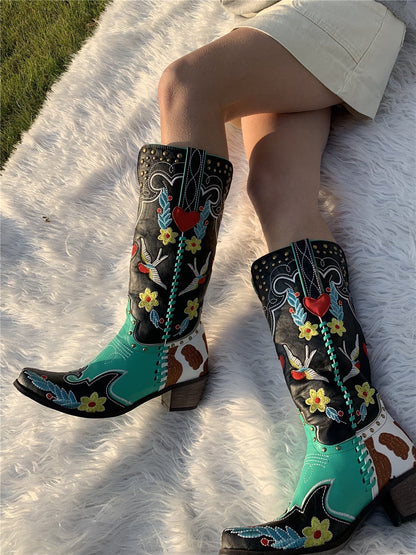 Fashionable Ladies Embroidered Western Boots