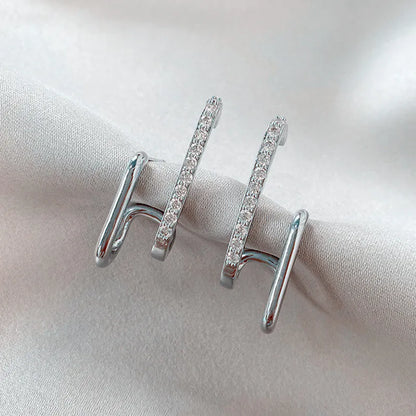 Crystal Claw Stud Earrings | Elegant and Stylish-SILVER-Nora Luxe