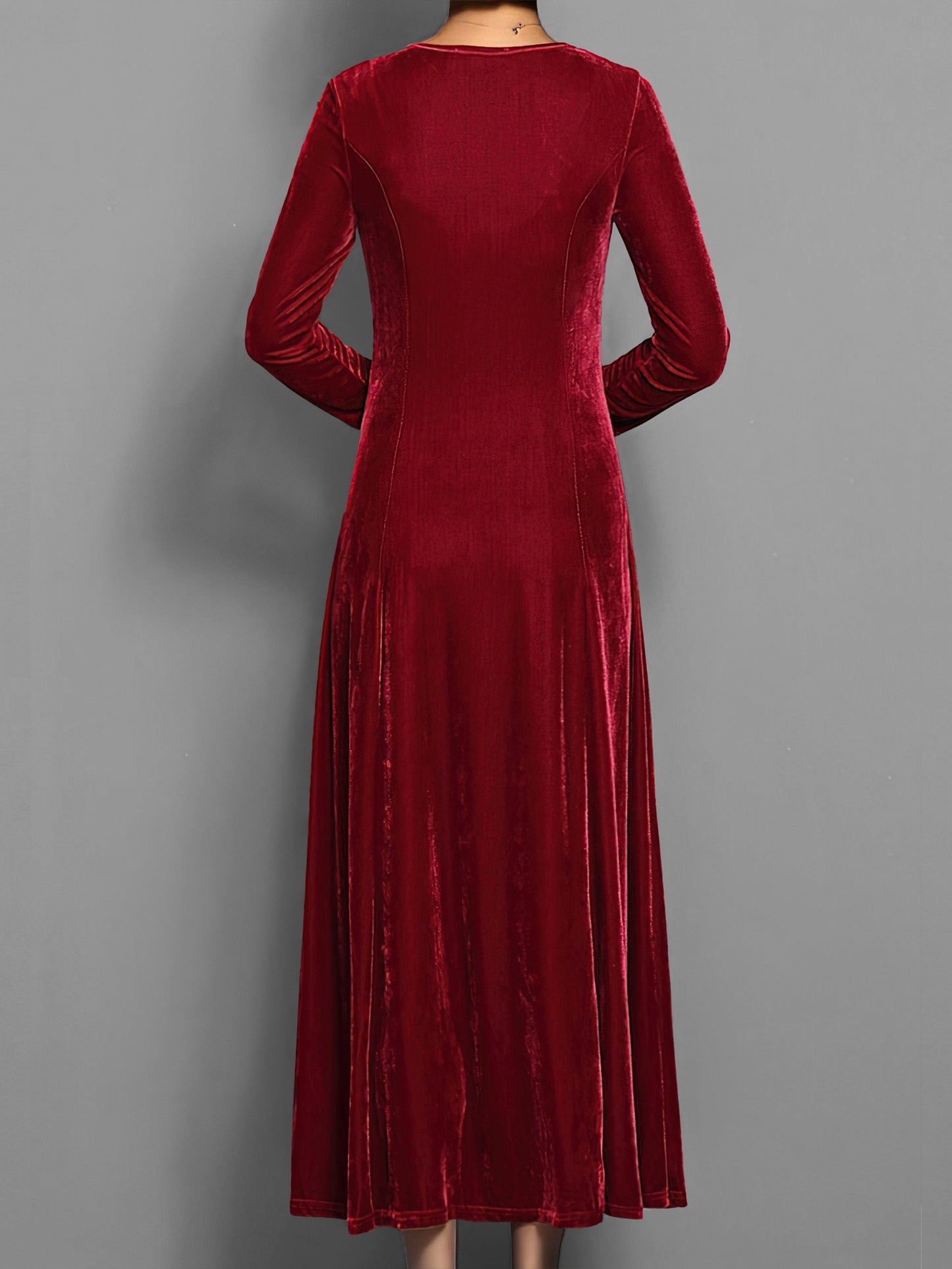 Luxurious Women's Velvet Maxi Dress with Long Sleeves