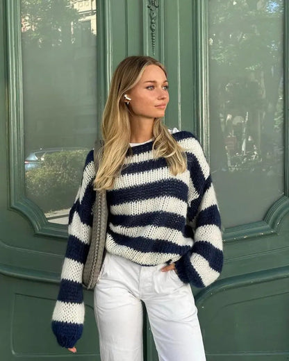 Women's Slouchy Cable Knit Long Sleeve Sweater - Nocini