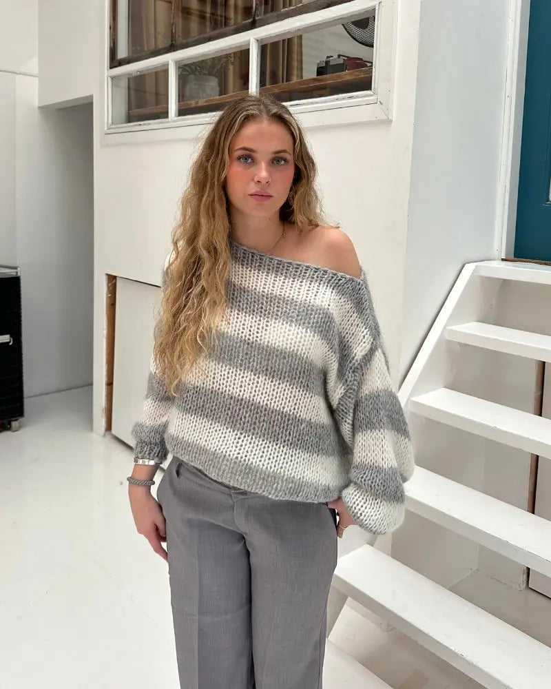 Women's Slouchy Cable Knit Long Sleeve Sweater