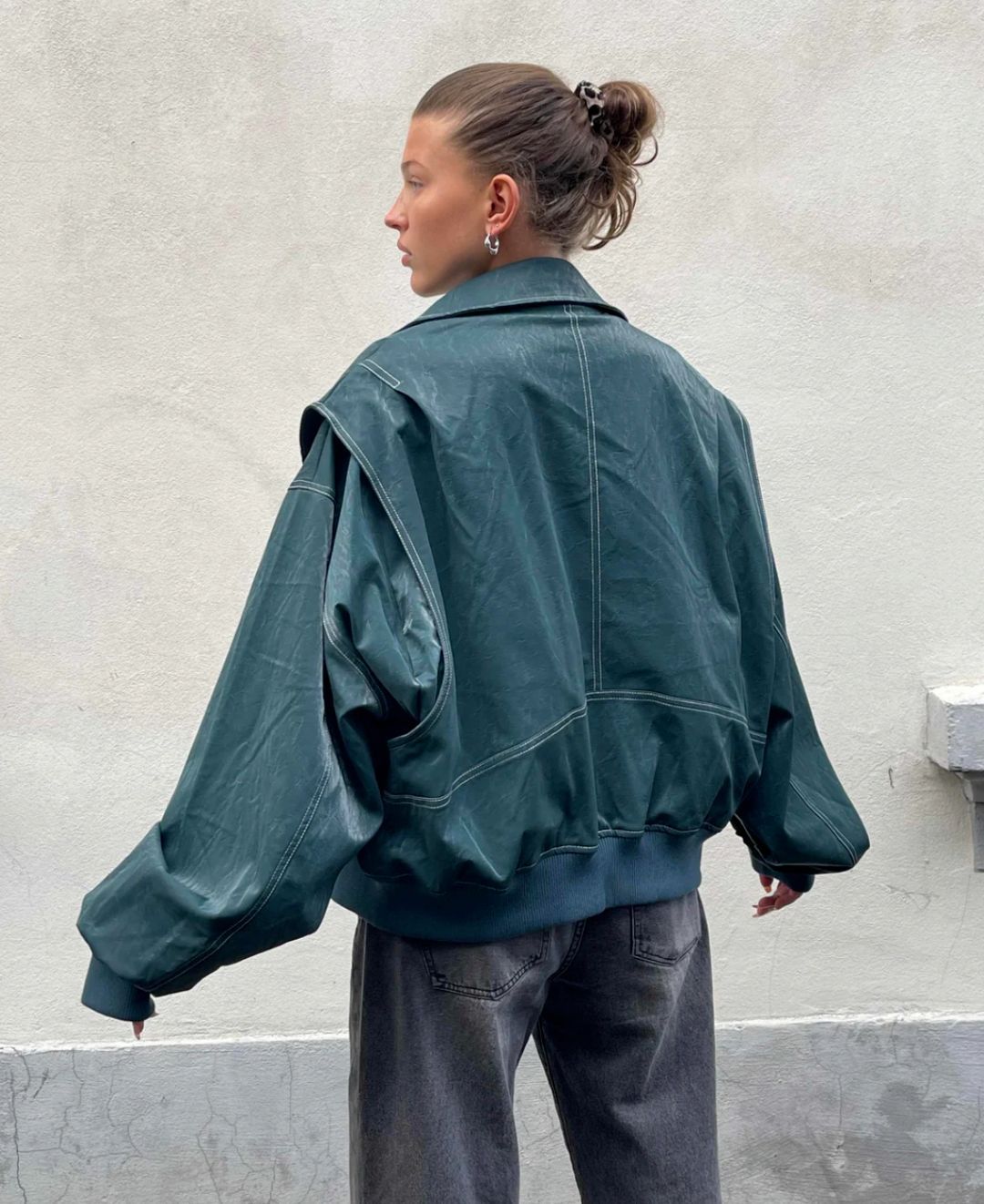 Fashionable Ladies Coat with Stand Up Collar