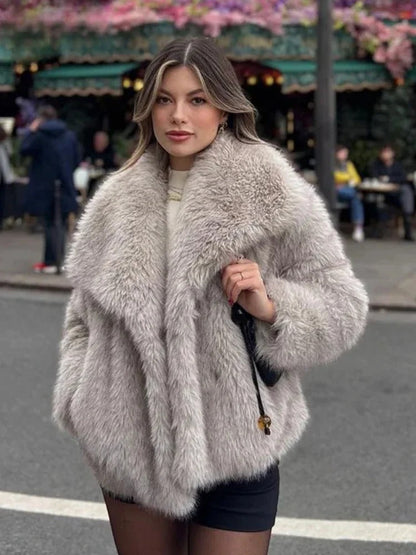 Luxurious Fake Fur Coat for Women with Oversized Collar