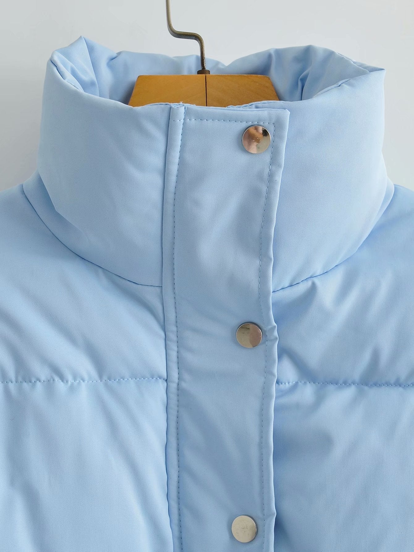 Warm Women's Padded Parka Jacket with Hood and Zip