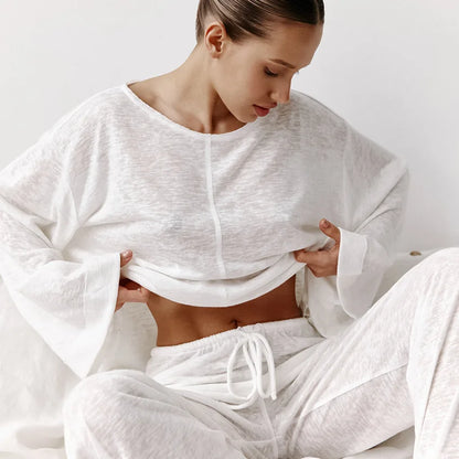 Cozy Women's Pajama Set with Long Sleeves
