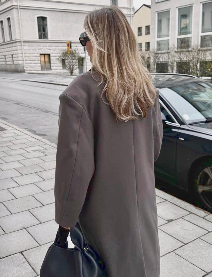 Women's Long Trench Coat with Classic Lapel and Buttons
