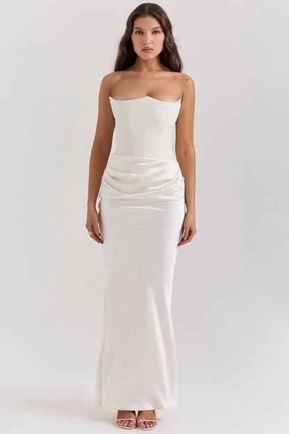 Elegant Strapless Maxi Dress with Flowy Skirt