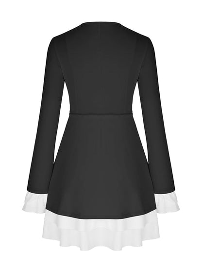 Sexy Short Dress with Low Neck and Flirty Sleeves