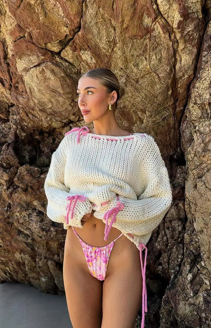 Comfy Women's Sweater with Relaxed Fit and Cute Bows