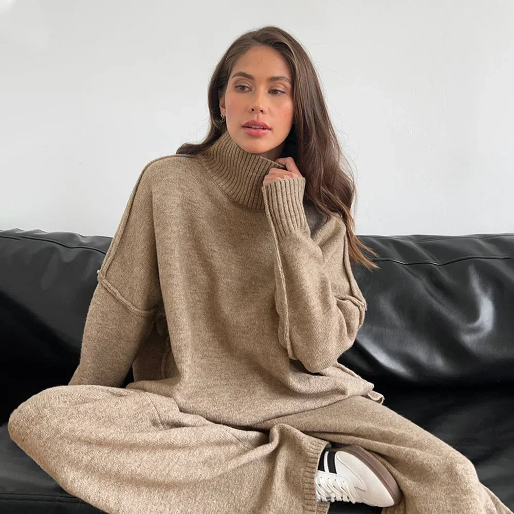 Women's Crew Neck Jumper with Long Sleeves and Flare Trousers - Nocini