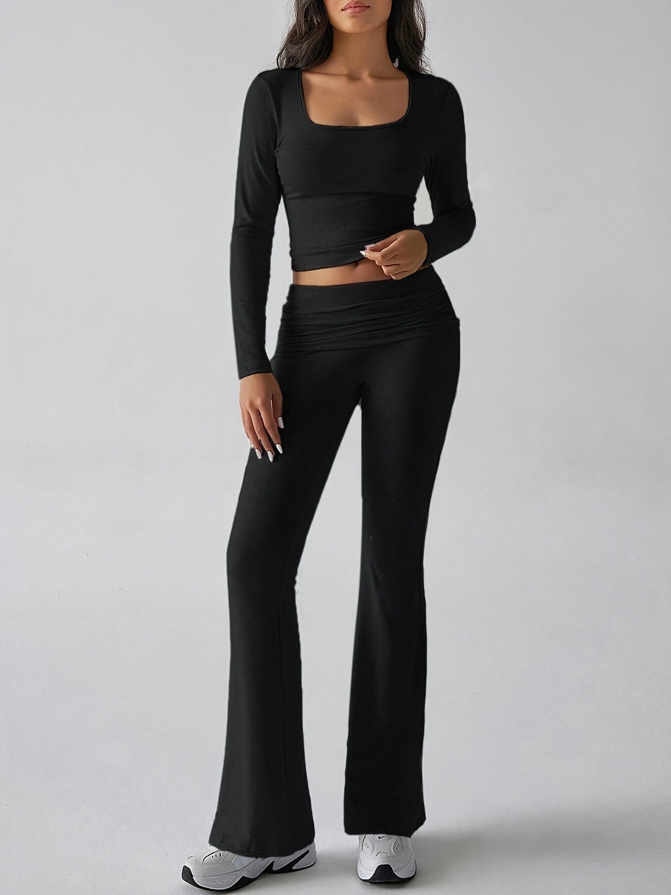 Ladies' 2-Piece Outfit with Long Sleeves and Wide Leg Pants