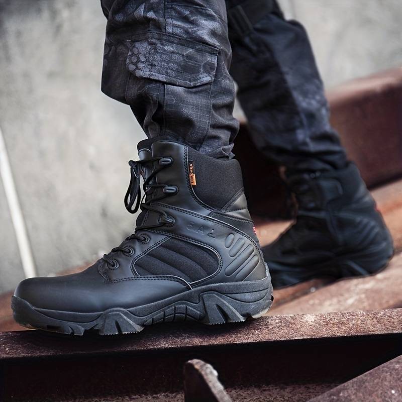 Rugged Outdoor Men's Hiking Boots