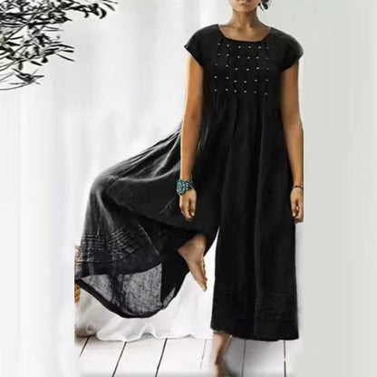 Comfortable Maxi Dress with Short Sleeves and Round Neck