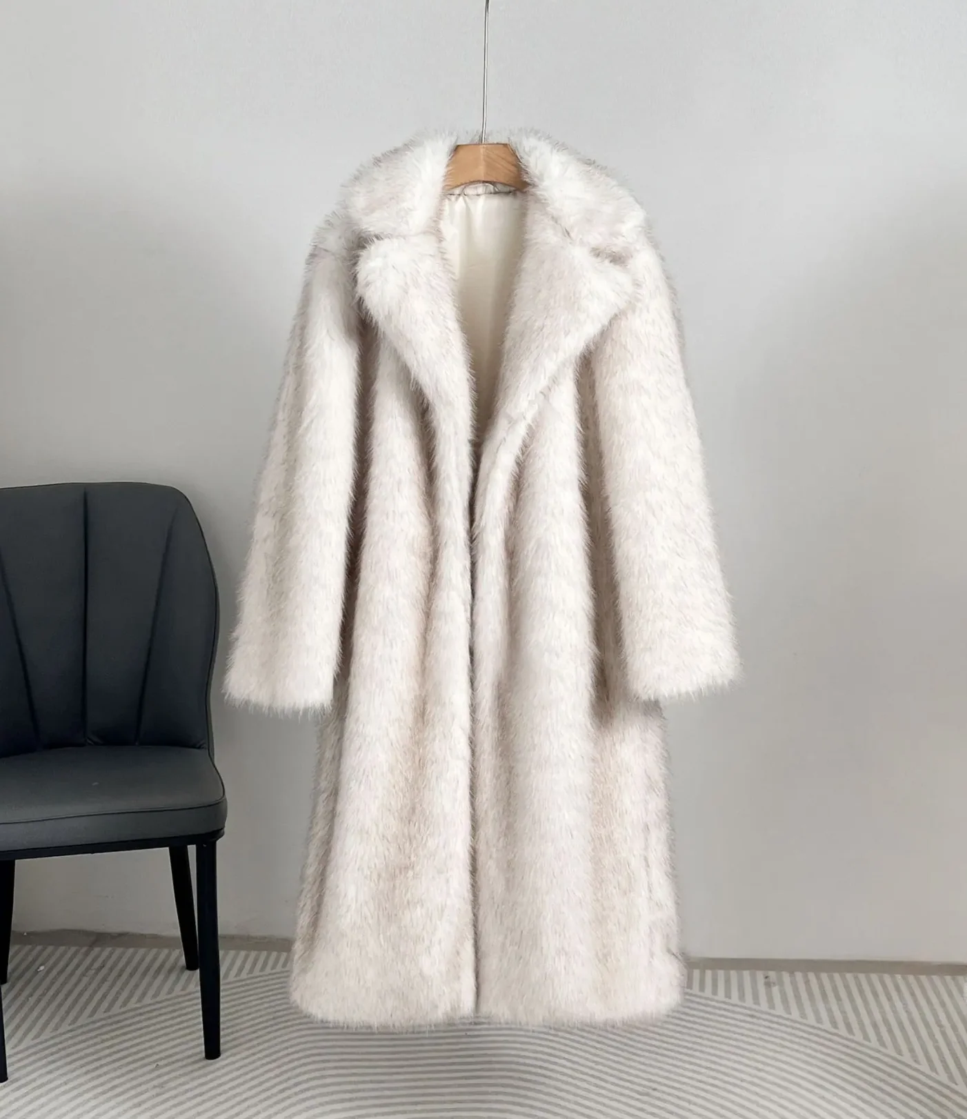 Luxurious Long Down Women's Parka Coat