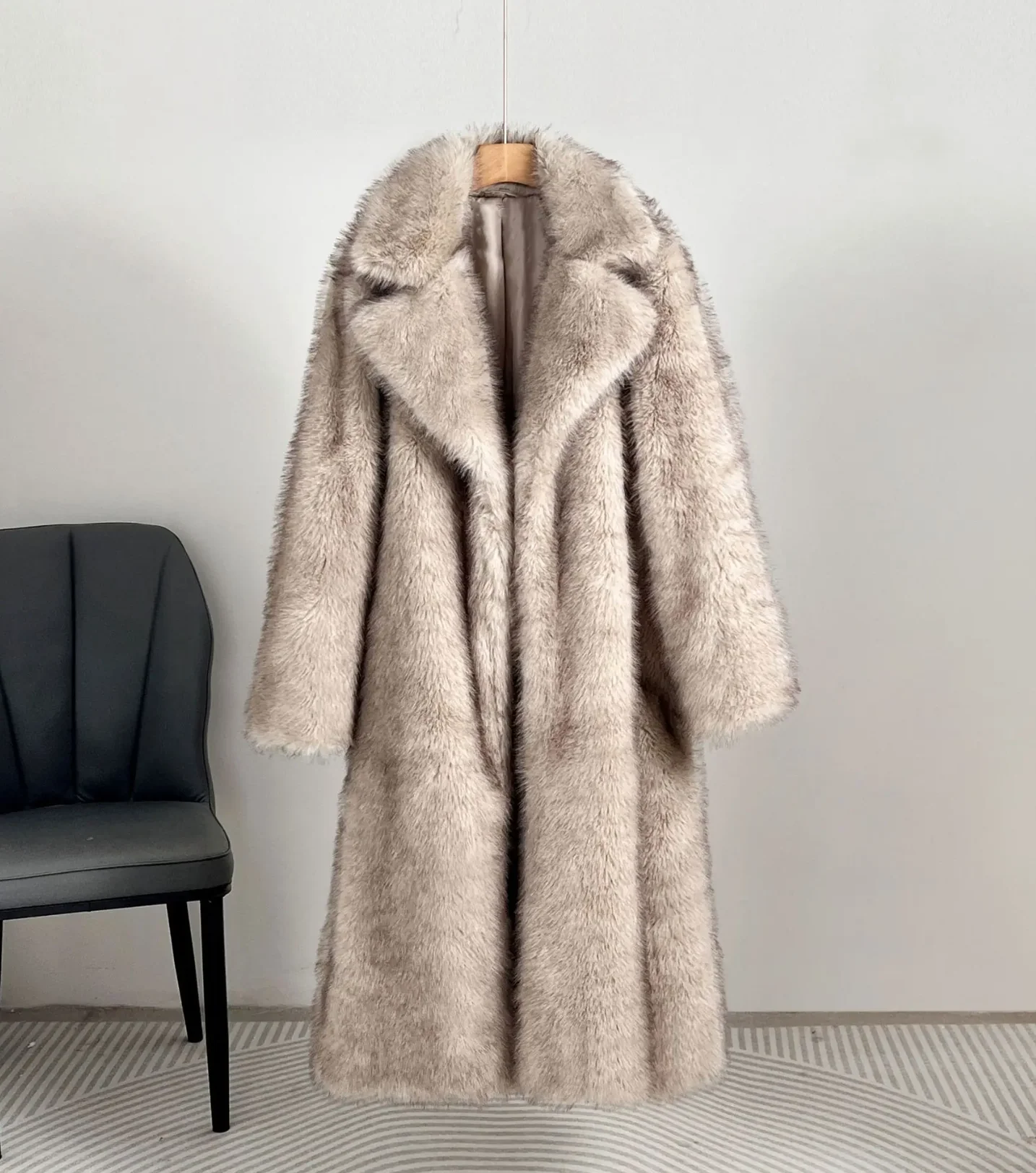 Luxurious Long Down Women's Parka Coat