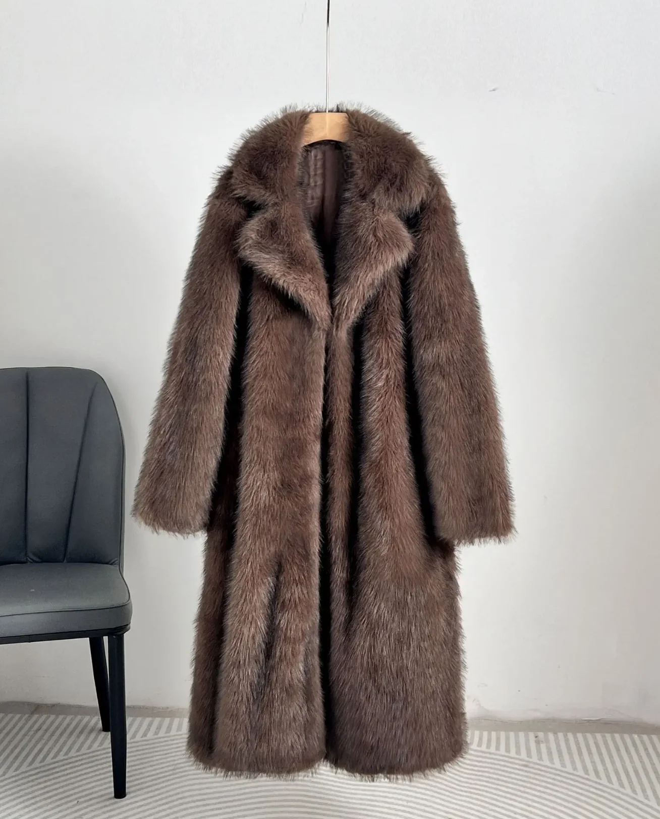 Luxurious Long Down Women's Parka Coat