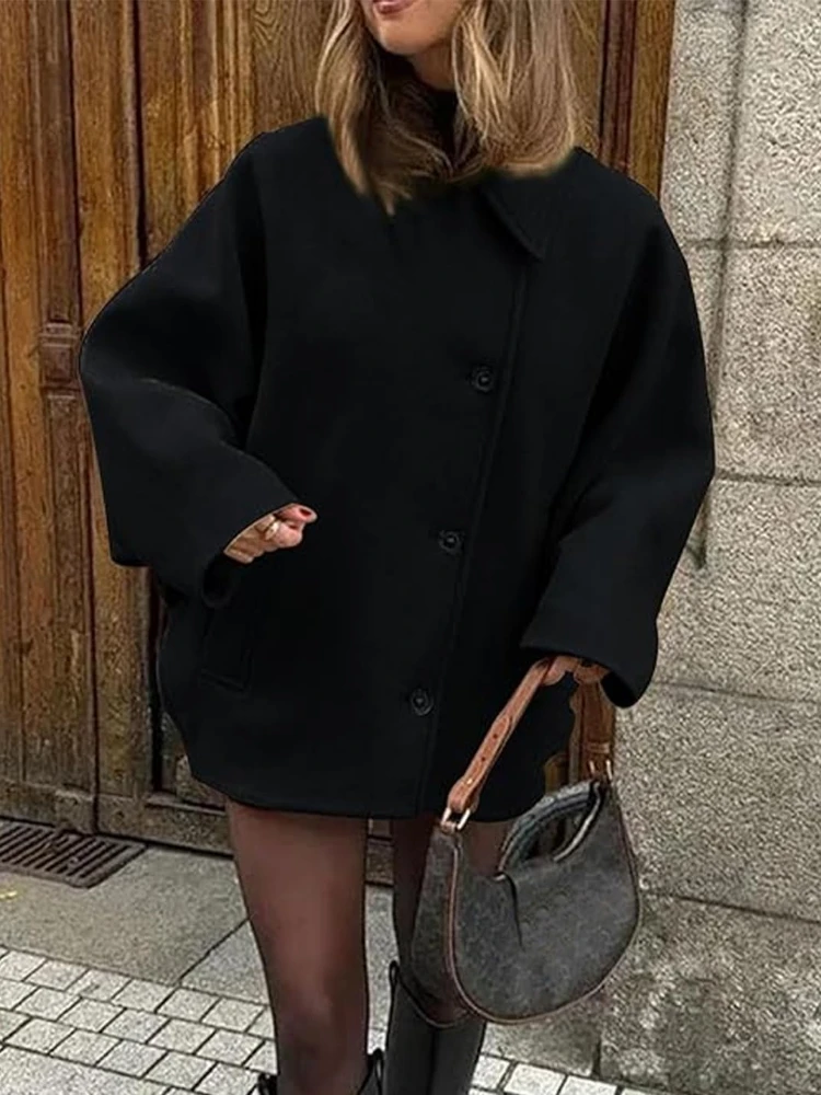 Relaxed Fit Women's Wool Coat with Button Front - Nocini