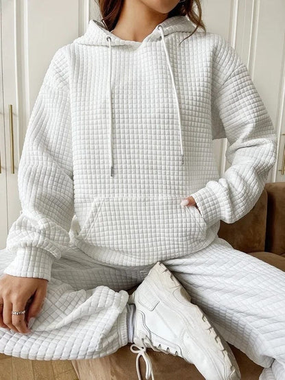 Cozy Women's Quilted Hoodie with Pocket - Nocini